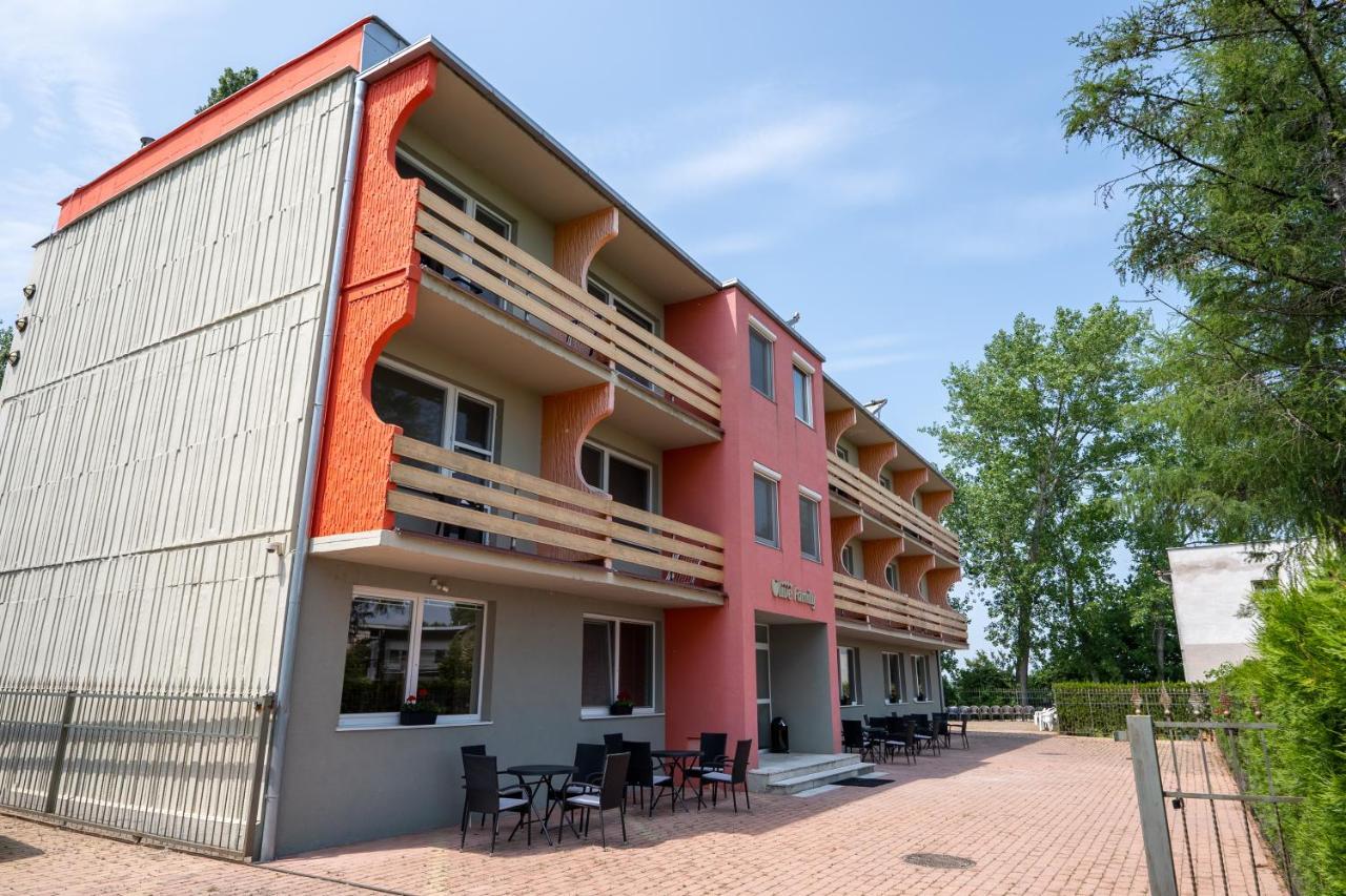 Rekreacne Stredisko Patince - Family Resort Zewnętrze zdjęcie
