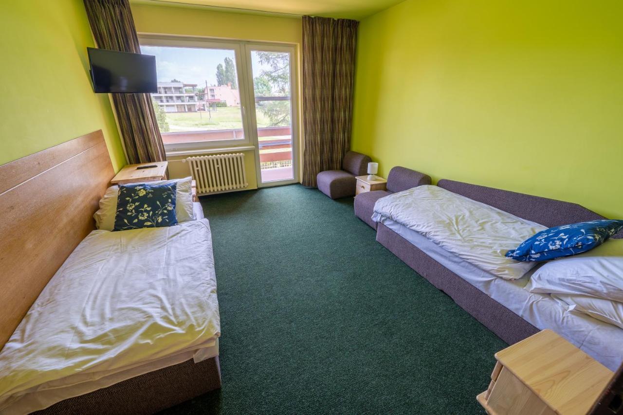 Rekreacne Stredisko Patince - Family Resort Zewnętrze zdjęcie