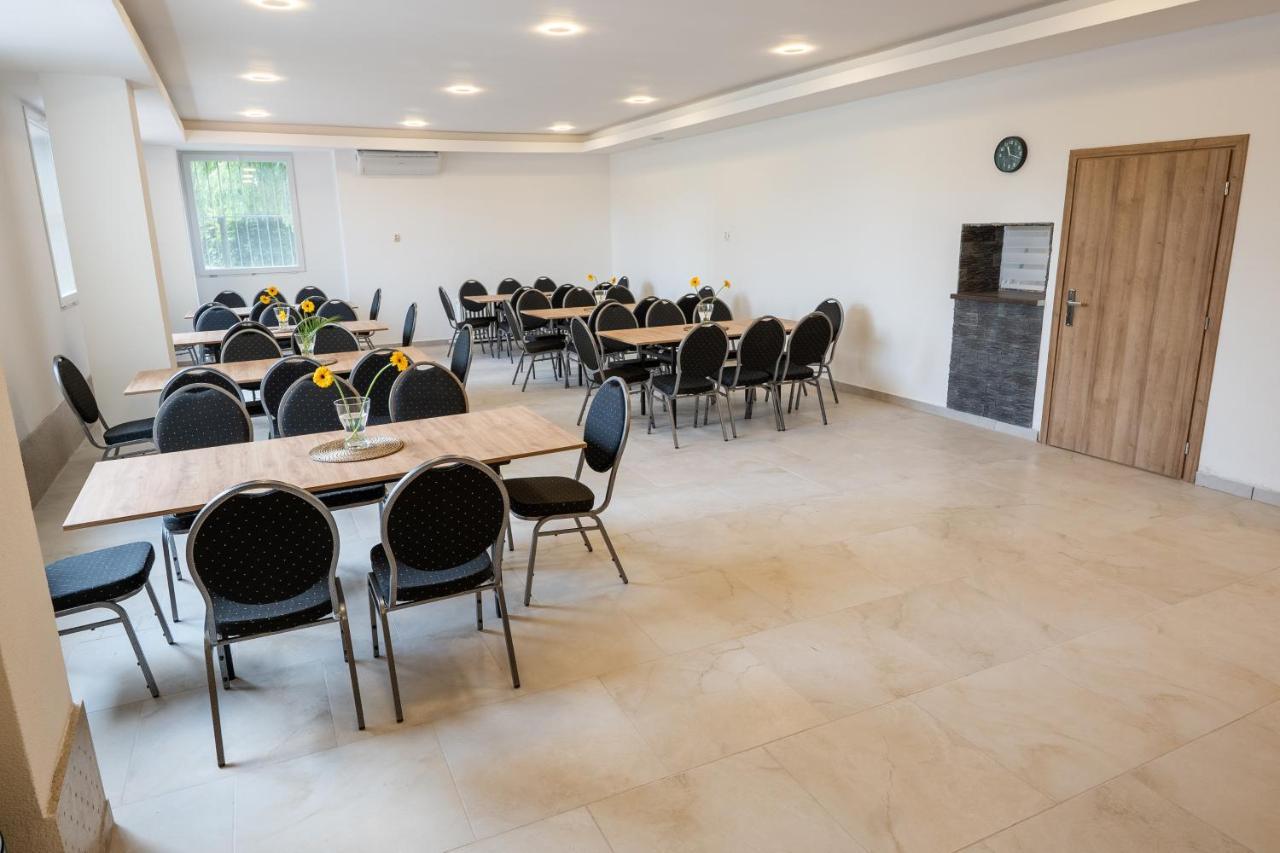 Rekreacne Stredisko Patince - Family Resort Zewnętrze zdjęcie